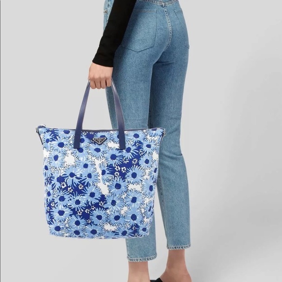Prada Donna Lady Nylon Tote NWT - Picture 5 of 5